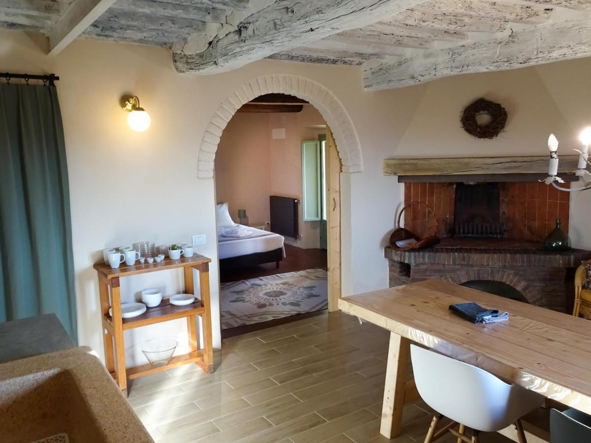 Agriturismo Anna-Rosa Legoli Eksteriør billede